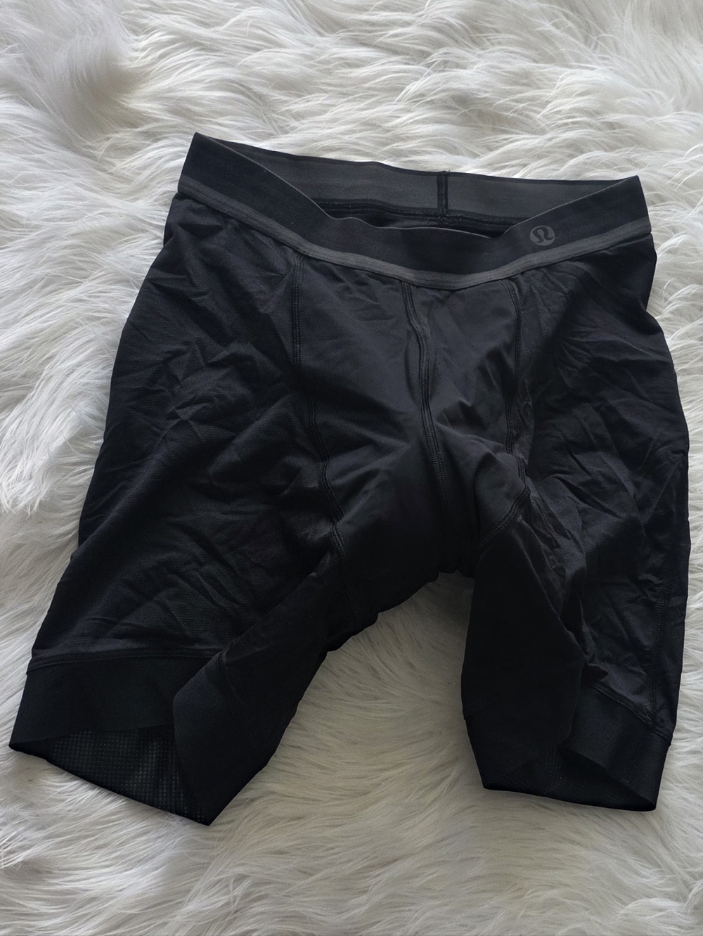 lululemon athletica Black Cycling  Performance Padded Shorts Size Xl